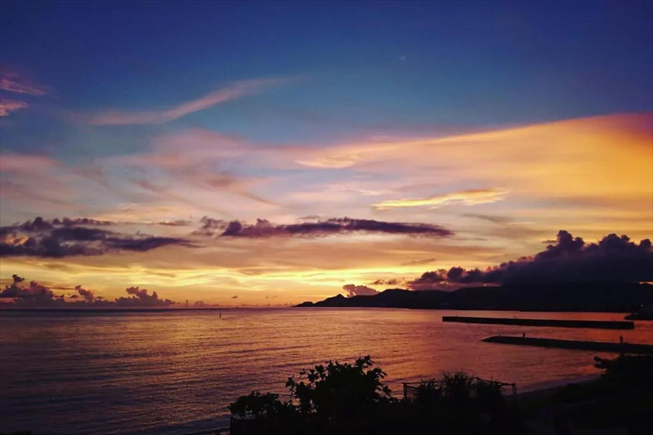 Beach Side Hotel Yamoriyanonikai Nago Buitenkant foto