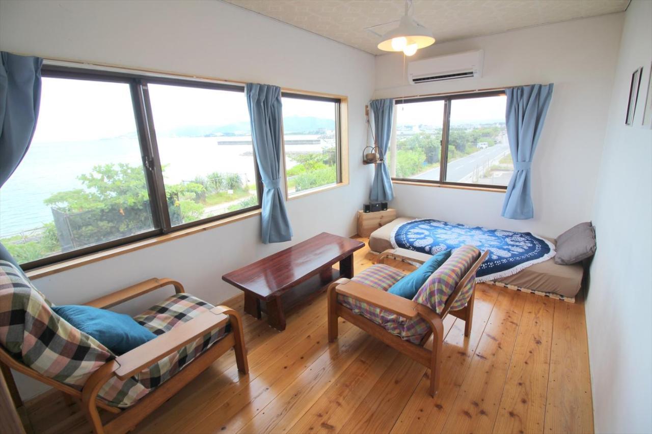 Beach Side Hotel Yamoriyanonikai Nago Buitenkant foto