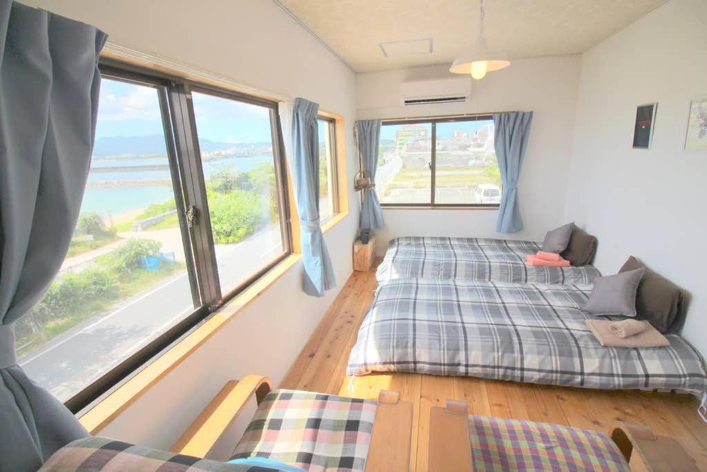 Beach Side Hotel Yamoriyanonikai Nago Buitenkant foto