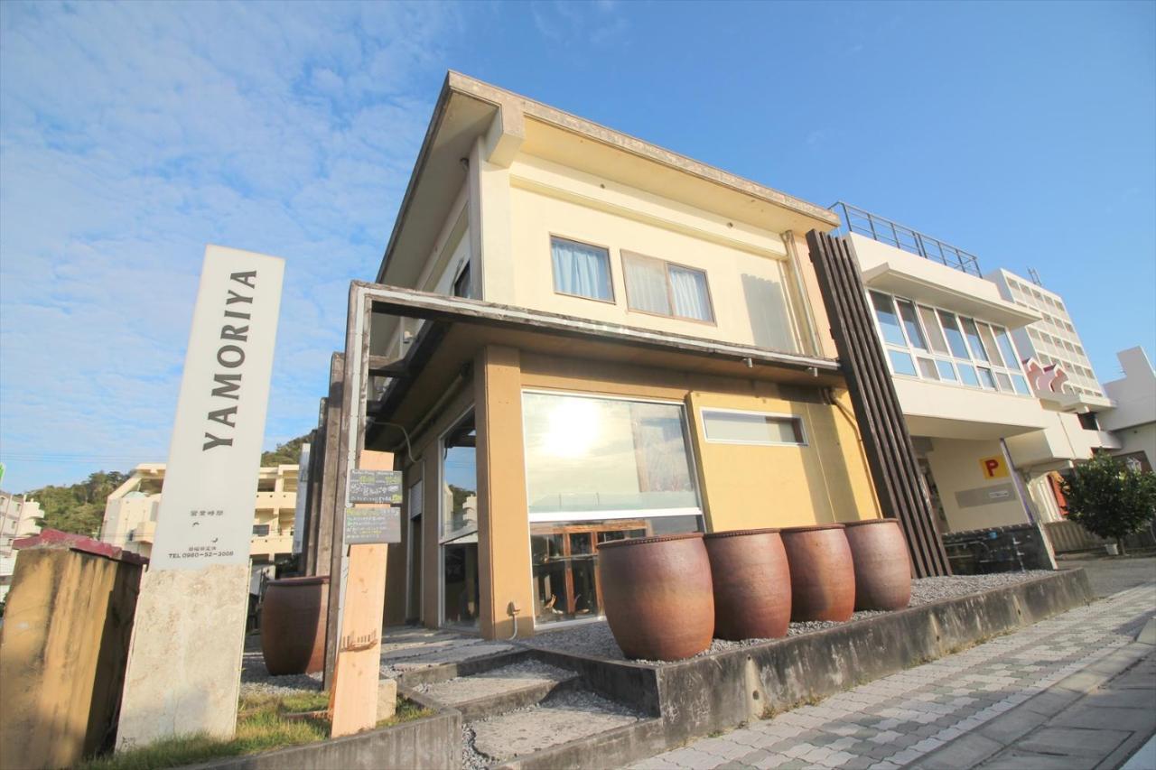 Beach Side Hotel Yamoriyanonikai Nago Buitenkant foto